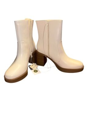 Universal Thread Jenna Boot